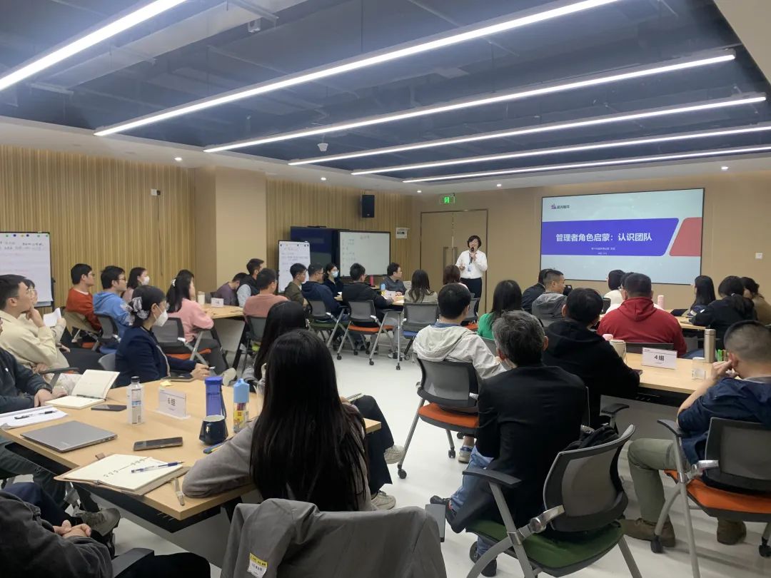 师者如光 微以致远 | 向jiuyou.com内训讲师致敬