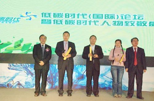 《中华英才》陈利浩：跨界“学者” “微言”大义